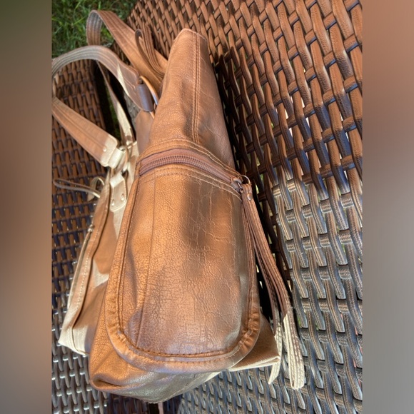 Kenneth Cole Reaction bronze faux leather handbag - Picture 6 of 10